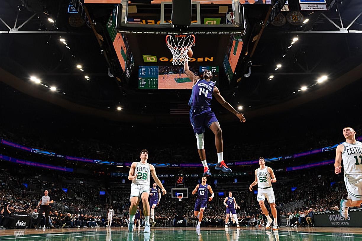 世界杯赛事资讯-可惜被快船耽误了两年，否则黄蜂内线新星的作用可能会更加突出？