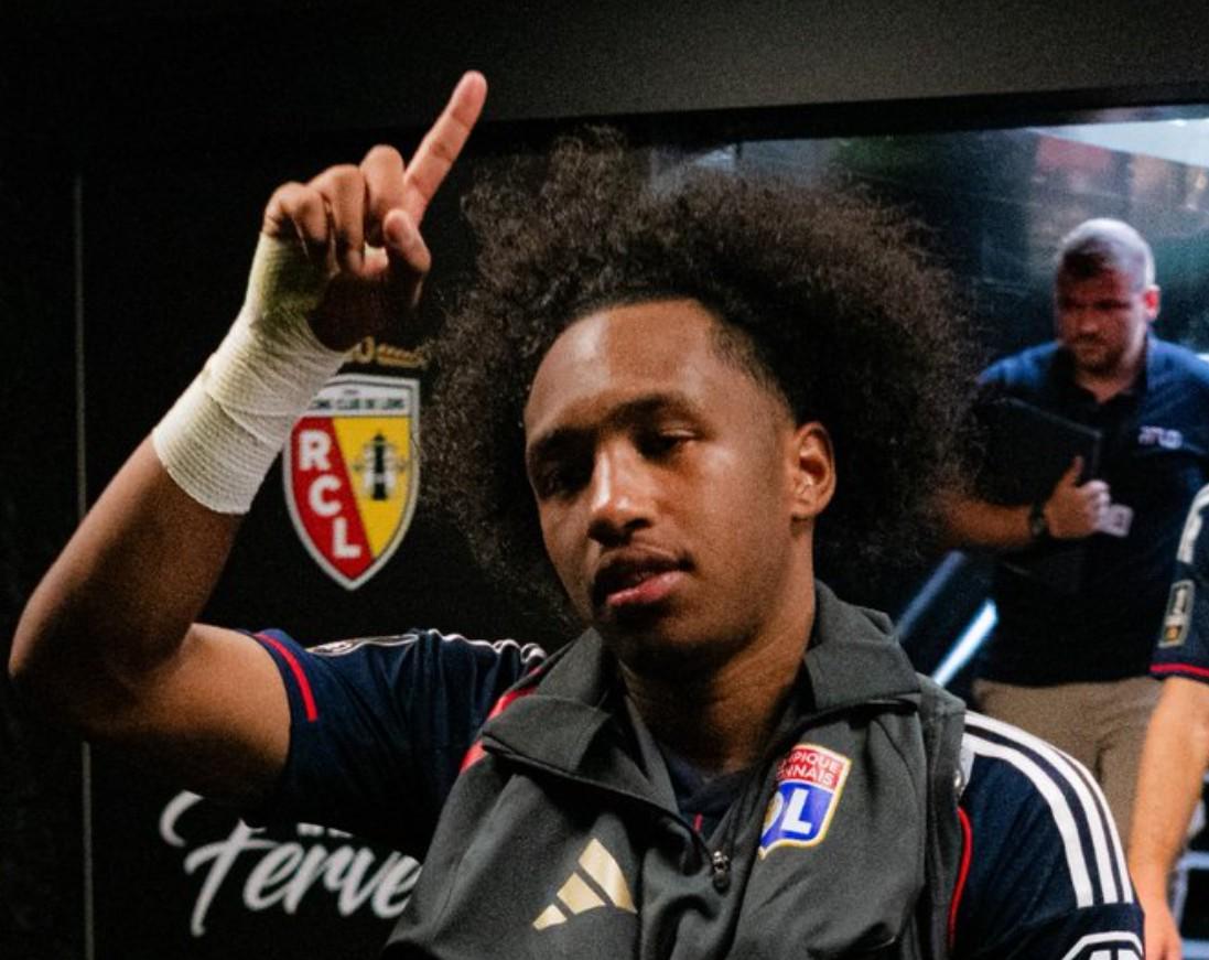 世界杯注册-记者：在转会窗口的最后两天，曼联也试图签下马利克-福法纳