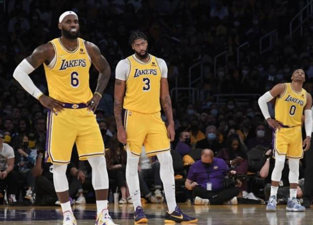 世界杯赛事资讯-【早报】梅西法甲继续低迷！半场因伤换下！