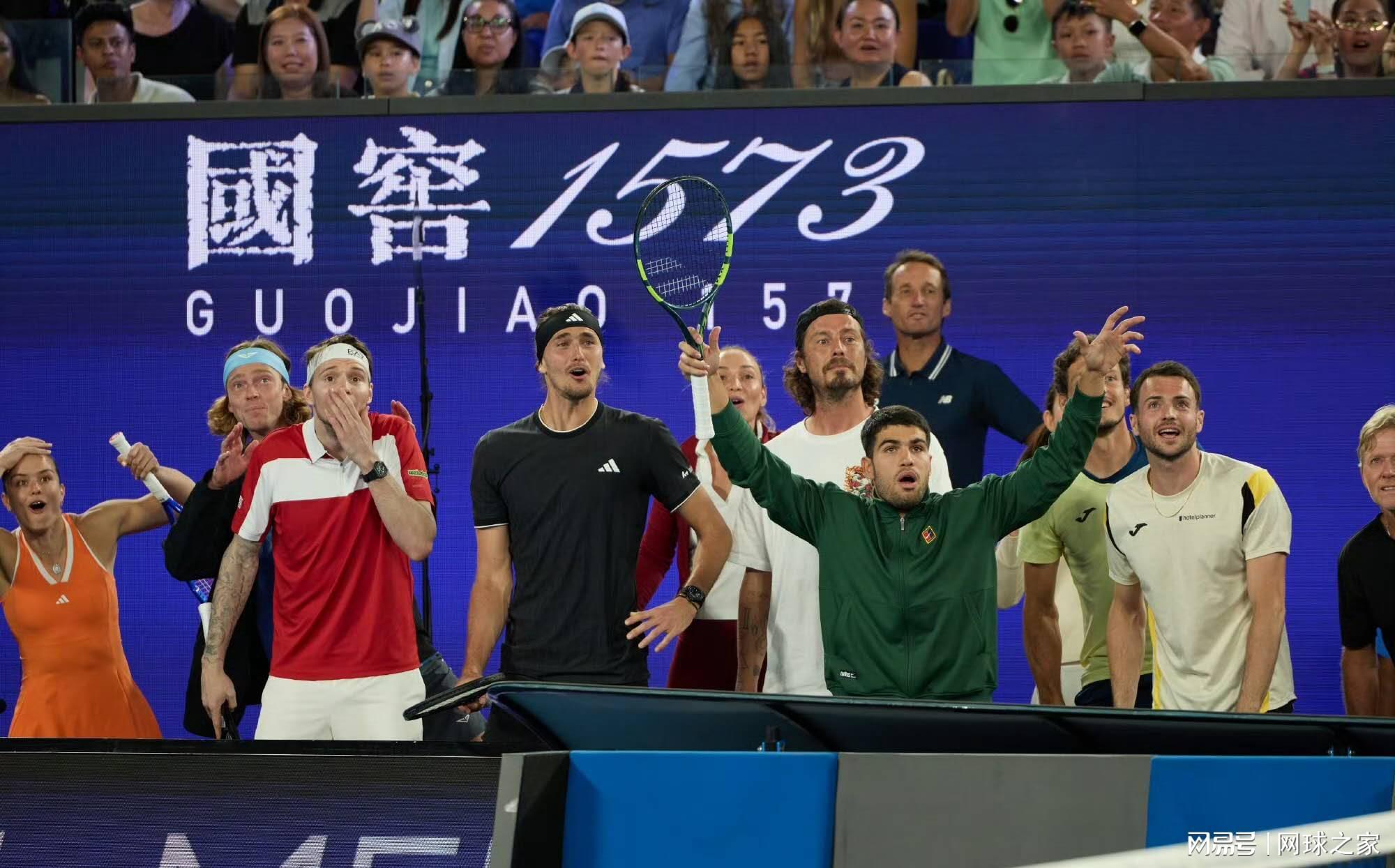 业余球手夺一球致胜冠军！高芙贡献名面，周杰伦球都没碰到就出局