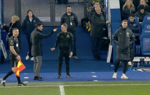 世界杯官方认证-冠军焦虑催生丑陋胜利，枪手战术保守or心理保守？